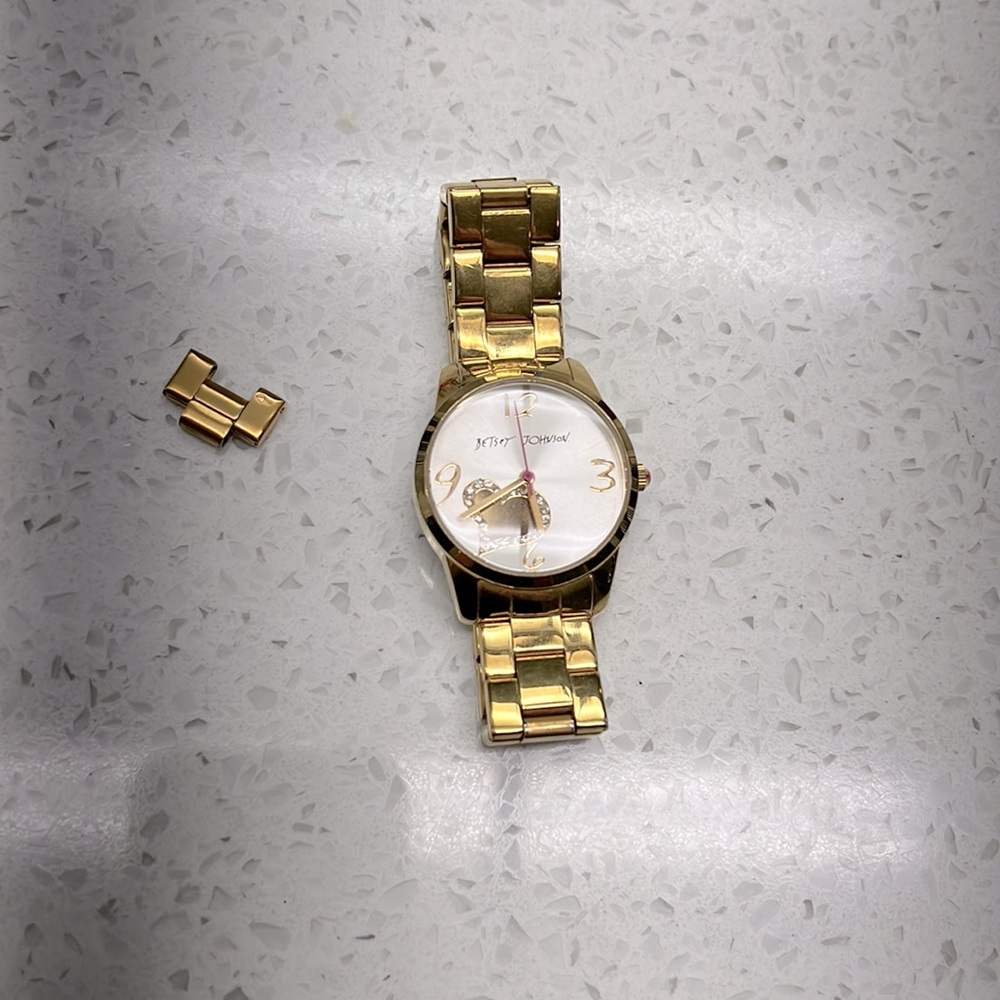 Good Betsy Johnson watch